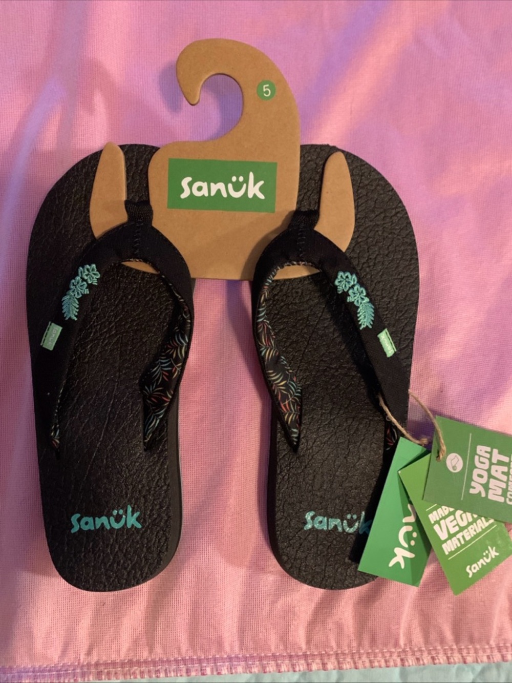Sanuk Women’s Sandals Size 5 - Vegan, Yoga Paradise